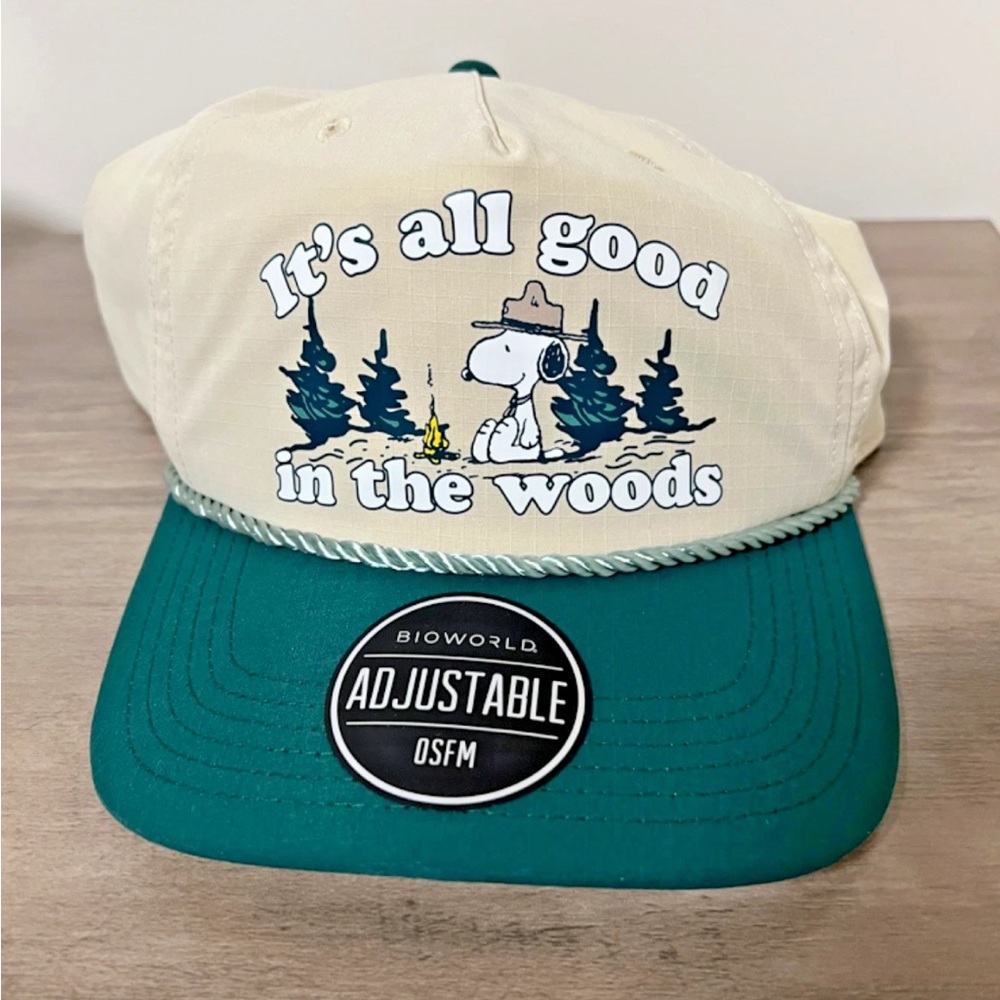 SNOOPY - PEANUTS SnapBack Adjustable hat - UNISEX - light and breathable!